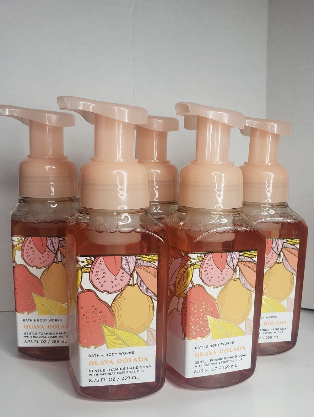 BATH AND BODY WORKS GUAVA COLADA HAND SOAPS X5